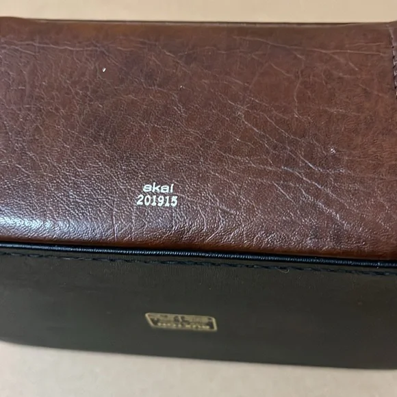 Toiletry Case - Picture 3 of 7